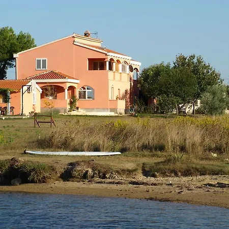 Apartmán 3 *